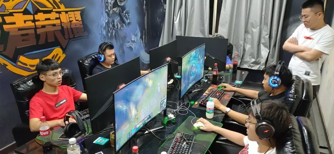 落后两位数 落后两位数