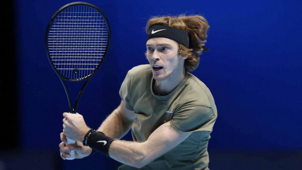 强对于皇家 强对于皇家